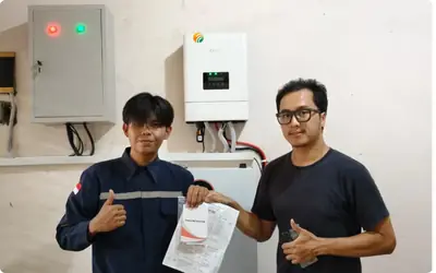PLTS rumah tinggal 5,5 kWp di Jakarta Selatan oleh Ufuk Hijau Energi