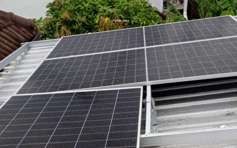 PLTS rumah tinggal 3,72 kWp di Sleman oleh Ufuk Hijau Energi